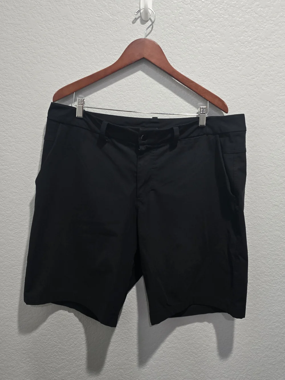 Lululemon Commission Shorts Black Size 38 Men's Stretch Golf Casual Chino 10